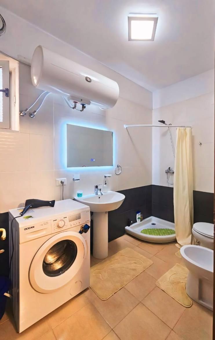 Skanderbeg Square Apartments Tiranë Ngoại thất bức ảnh