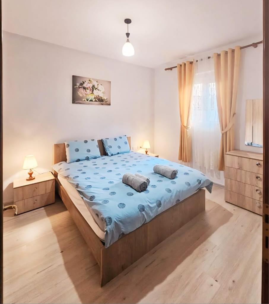 Skanderbeg Square Apartments Tiranë Ngoại thất bức ảnh